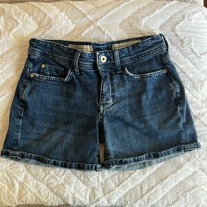Pilcro shorts Slim Boyfriend 24 petite